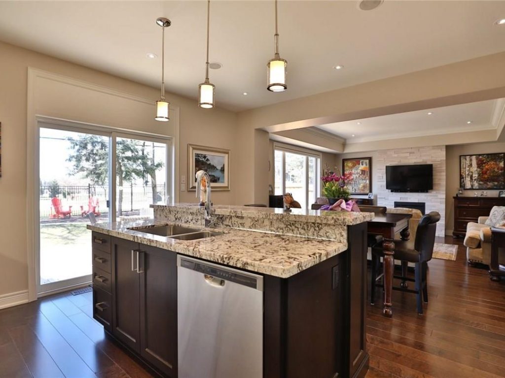 Deborah Brown Team | Real Estate Houses for sale in Burlington 464 Mayzel Road