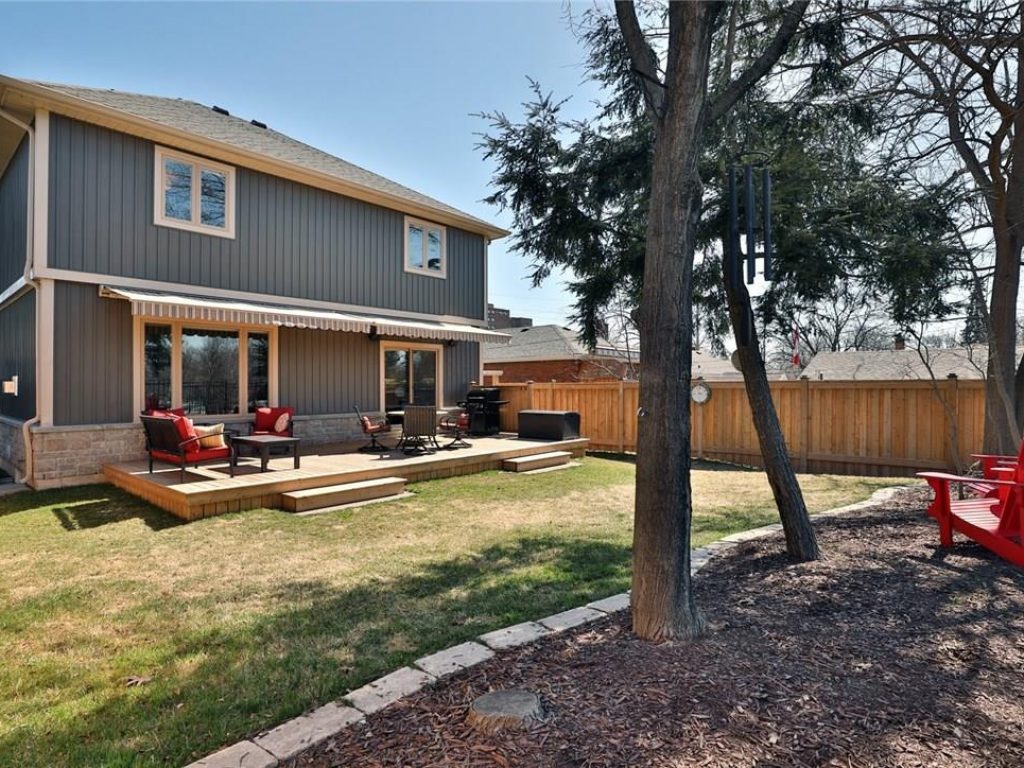 Deborah Brown Team | Real Estate Houses for sale in Burlington 464 Mayzel Road