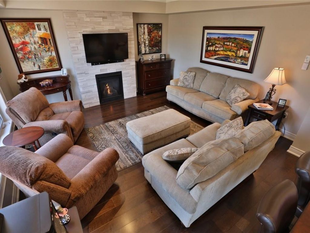 Deborah Brown Team | Real Estate Houses for sale in Burlington 464 Mayzel Road