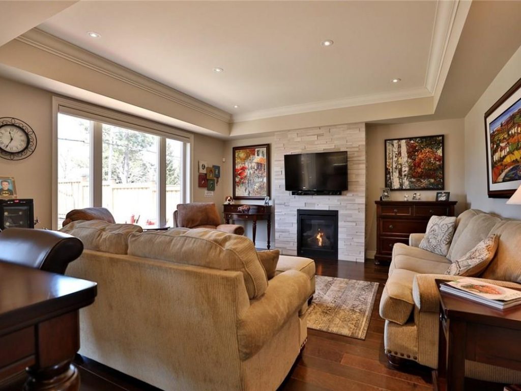 Deborah Brown Team | Real Estate Houses for sale in Burlington 464 Mayzel Road