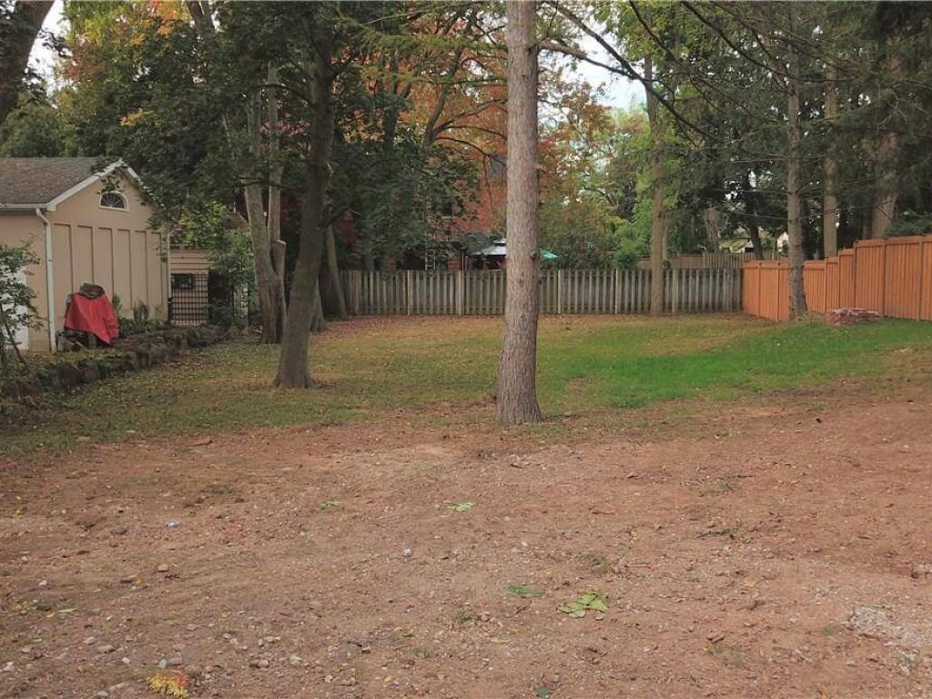 Deborah Brown Team | Real Estate Houses for sale in Burlington 530 Emerald Street