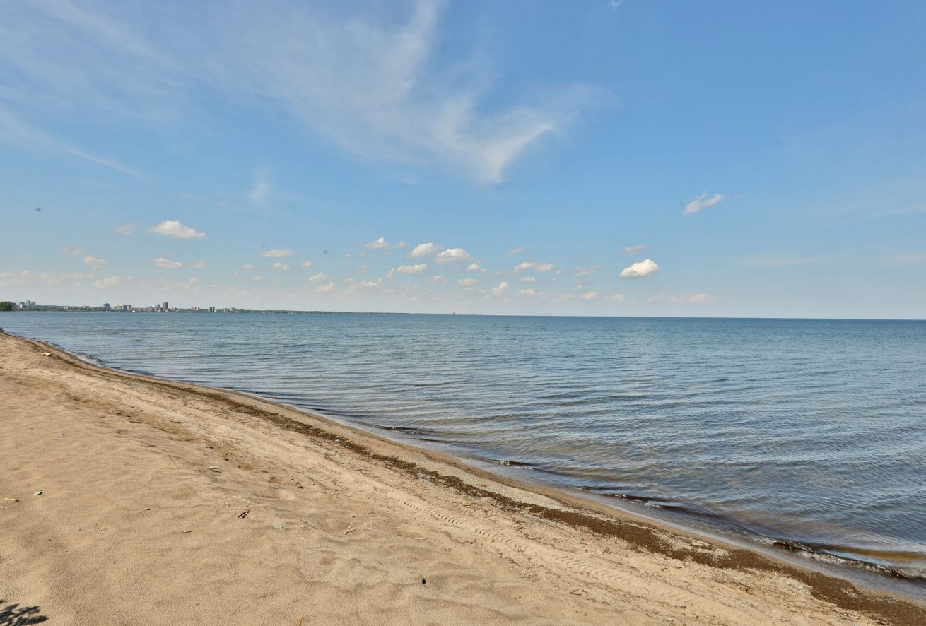 831 Beach Boulevard, Hamilton, Ontario | Deborah Brown: Oakville ...