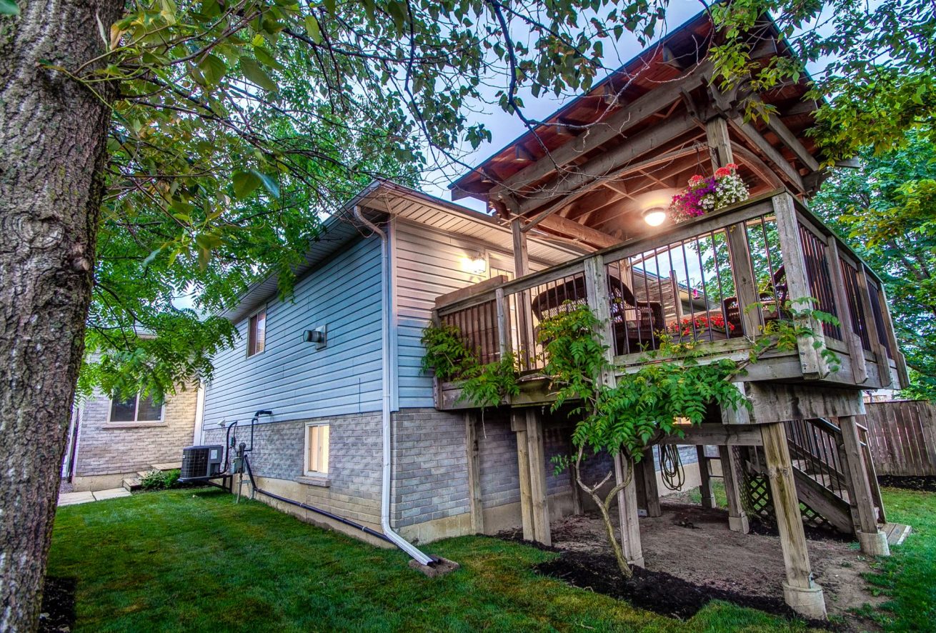 55 Spitfire Drive, Mount Hope, Ontario Deborah Brown Oakville