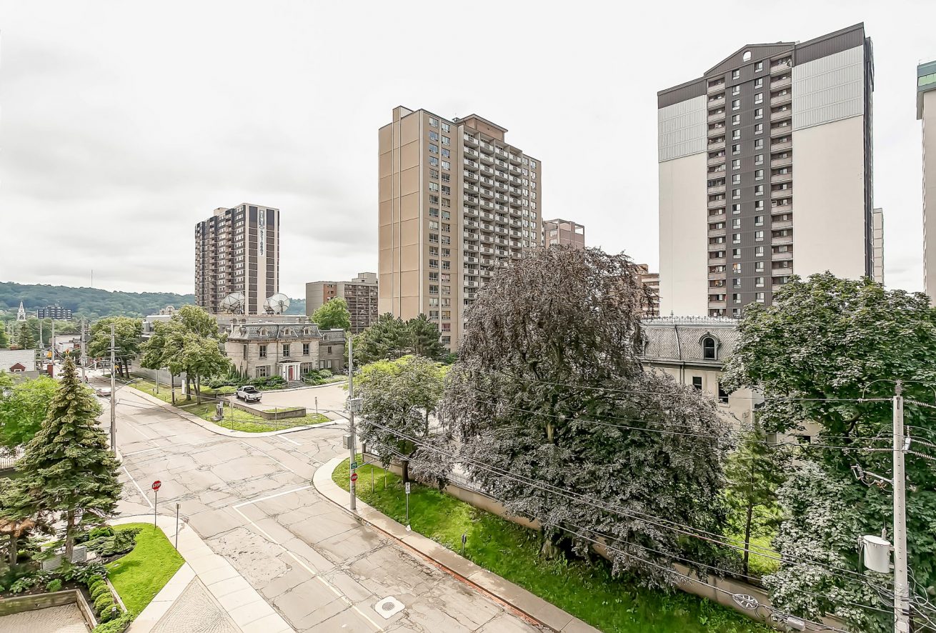 60467 Caroline Street S, Hamilton, Ontario