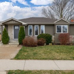 MLS - 116 Broker Dr - Hamilton, ON-1