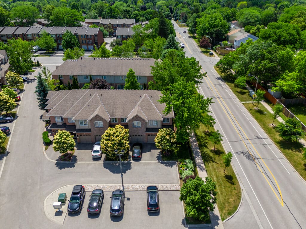 1050 GRAND Boulevard #11, Oakville