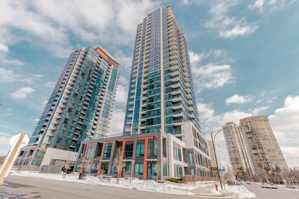 75 EGLINTON Avenue W #302, Mississauga